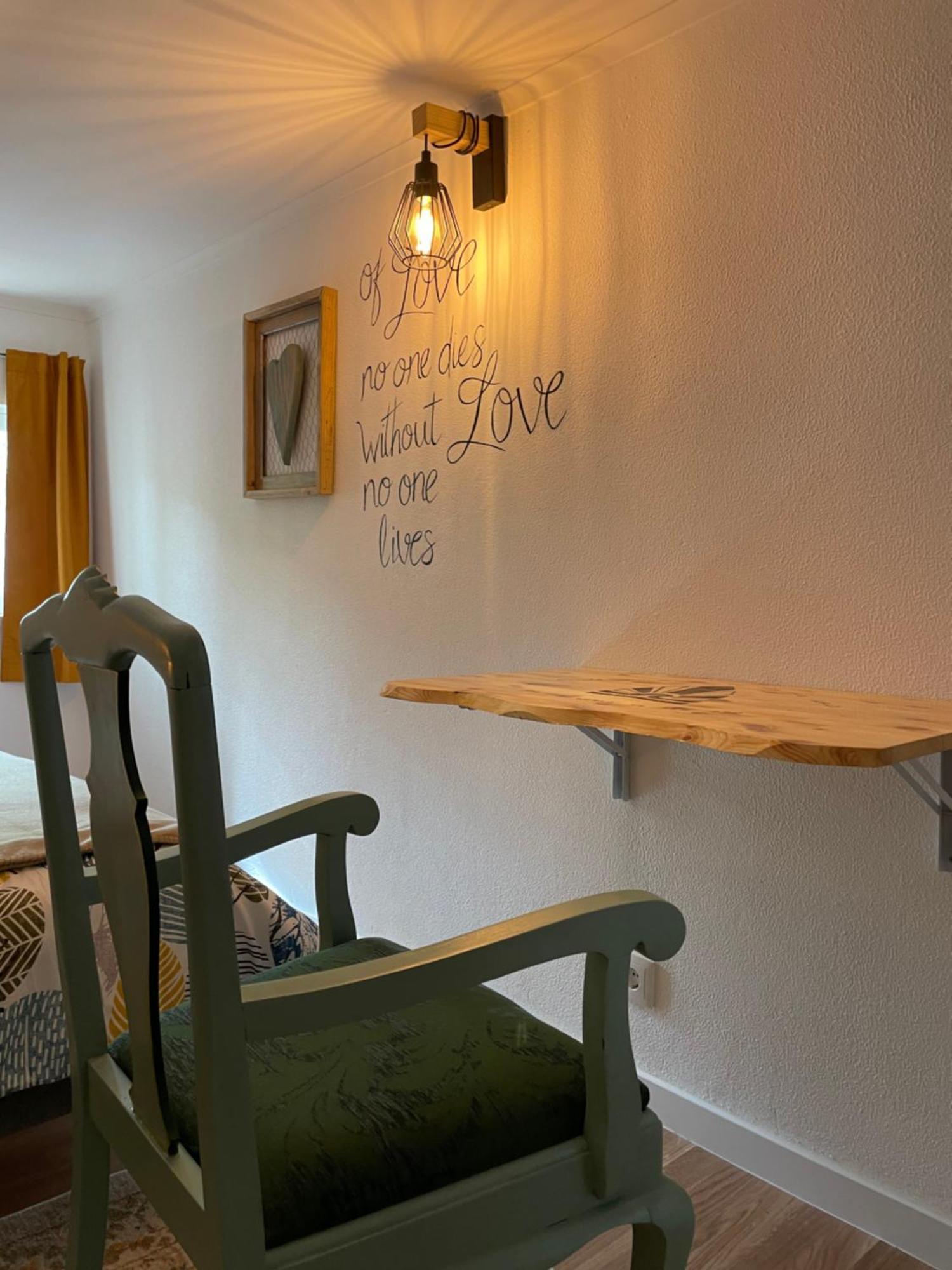 Lisbon Soul Surf Camp Hostel Cascais Exterior photo